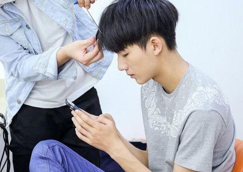 李宏毅最新爆料消息视频,揭秘娱乐圈不为人知的秘密  第3张 李宏毅最新爆料消息视频,揭秘娱乐圈不为人知的秘密  第3张