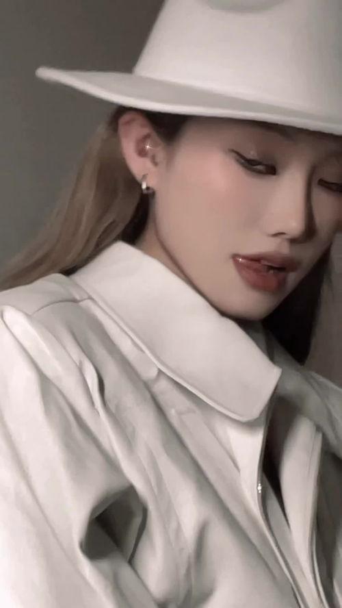 网红田心三水吃瓜视频,揭秘娱乐圈幕后真相  第2张 网红田心三水吃瓜视频,揭秘娱乐圈幕后真相  第2张