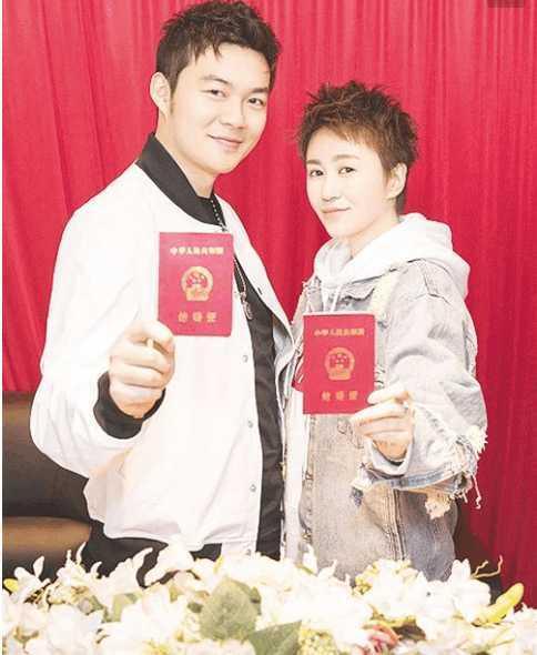 马丽爆料老公视频大全集,揭秘明星夫妻的甜蜜瞬间  第2张 马丽爆料老公视频大全集,揭秘明星夫妻的甜蜜瞬间  第2张