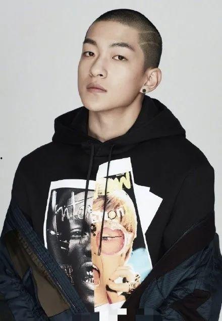 娱乐圈吃瓜屈楚萧是谁,娱乐圈吃瓜主角,揭秘其背后的故事  第3张 娱乐圈吃瓜屈楚萧是谁,娱乐圈吃瓜主角,揭秘其背后的故事  第3张